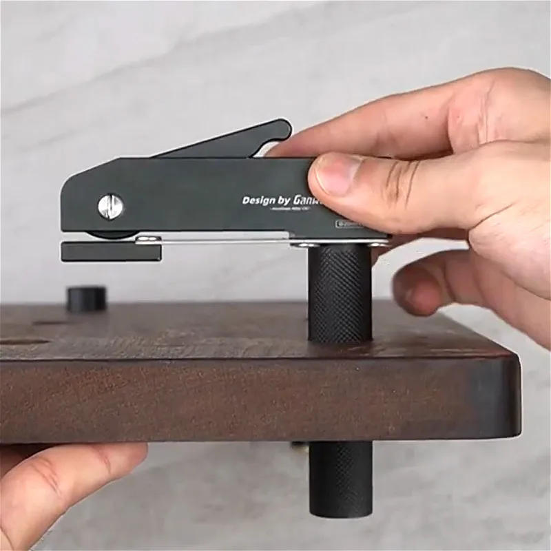 Zacisk szybkozaciskowy do otwo – Workbench Woodworking recenzja i cena